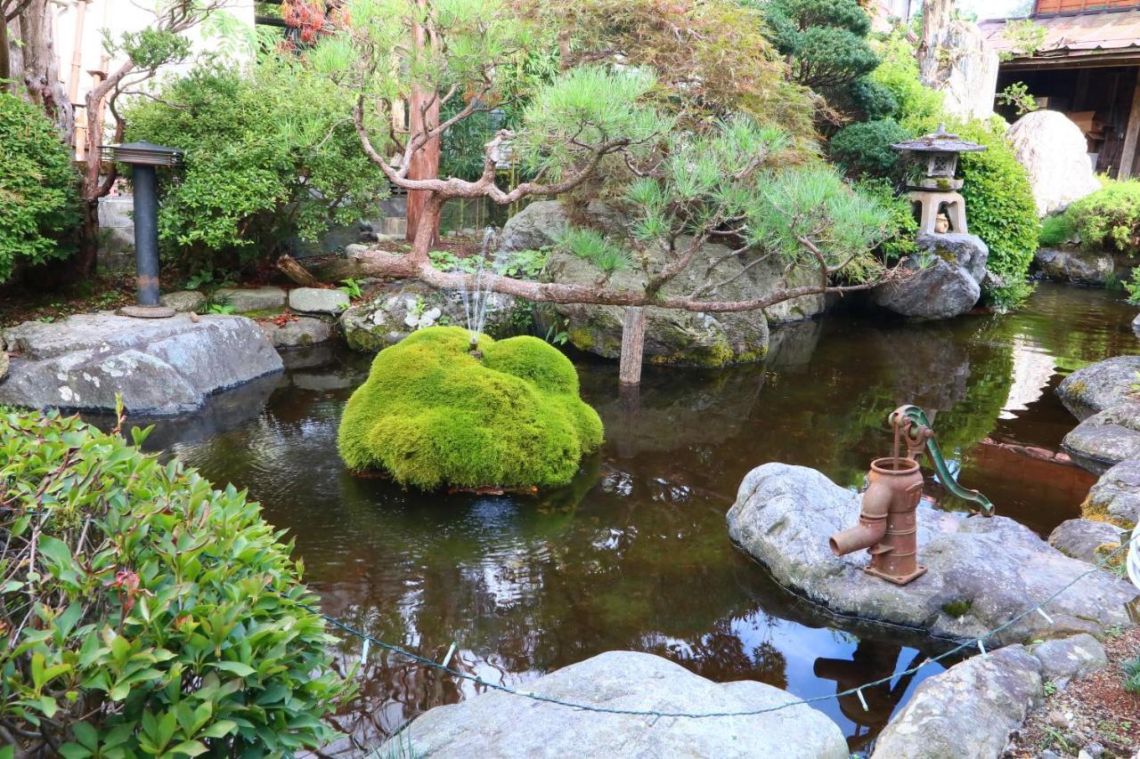 Lake Oshino Luaran gambar