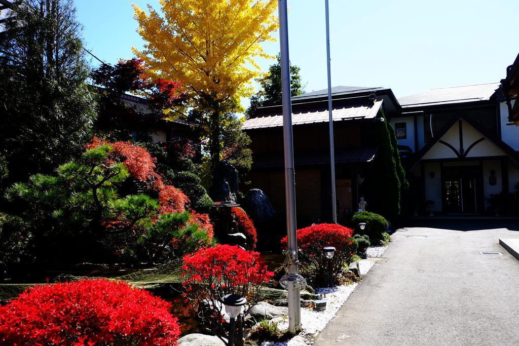 Lake Oshino Luaran gambar