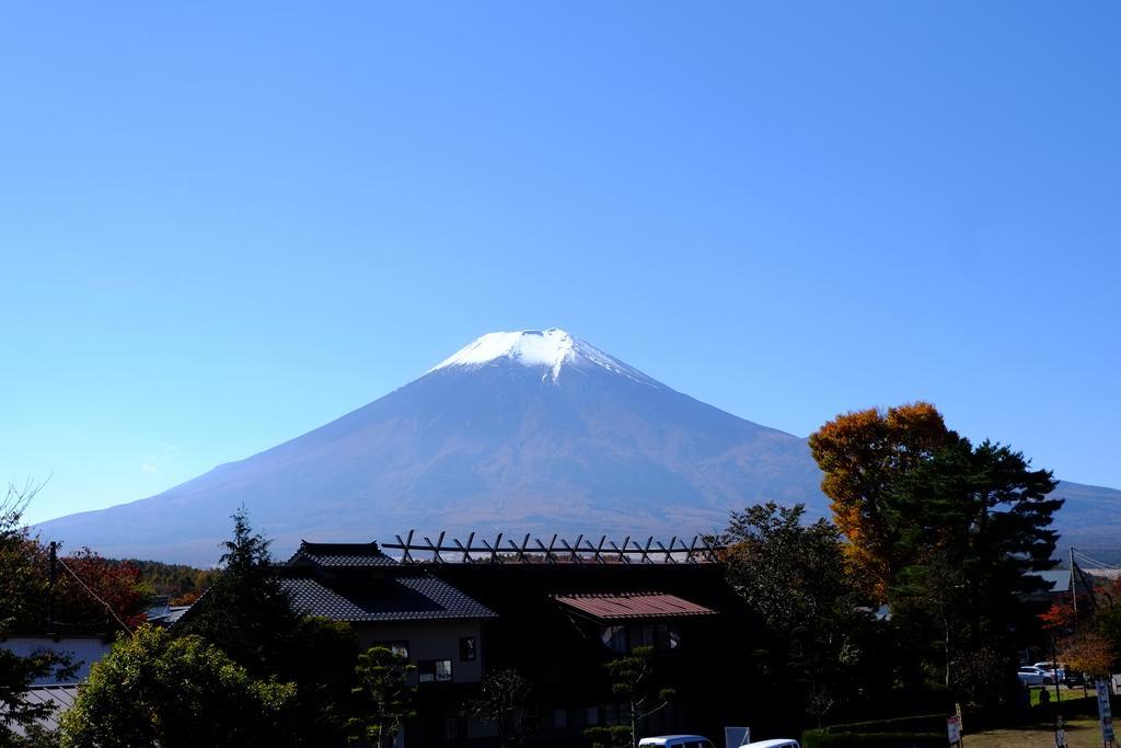 Lake Oshino Luaran gambar